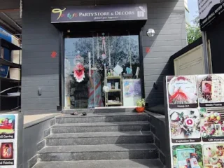 taara party store decors